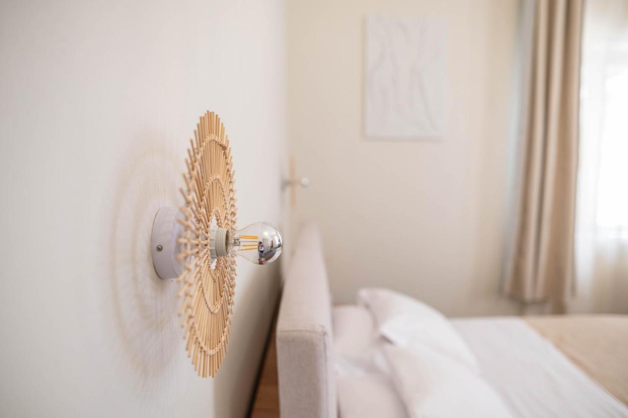 Kosnian City Suites B Екстериор снимка