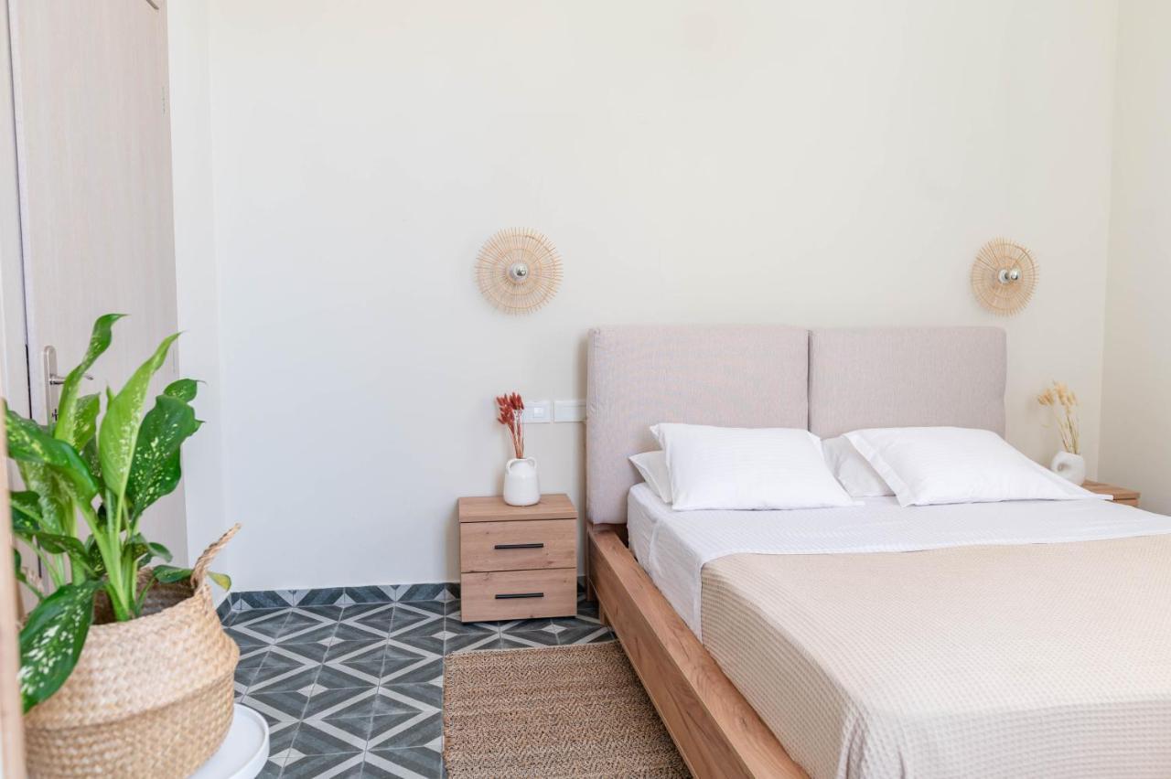 Kosnian City Suites B Екстериор снимка